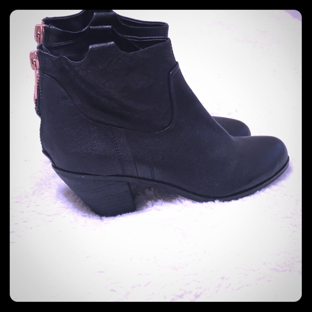 Sam Edelman black booties